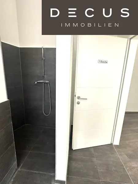 + + + DC-BOX | gekühlte Büro- oder Geschäftsfläche an der U1 + + + DONAU CITY + + +