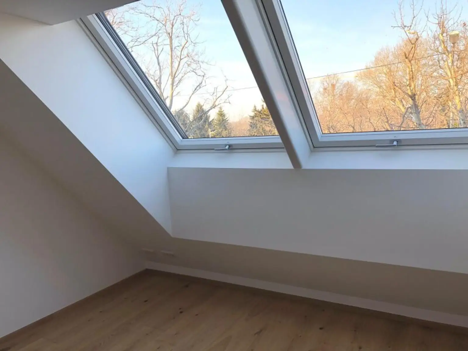 Moderne Anlegerwohnung mit Loggia und Tiefgaragenplatz