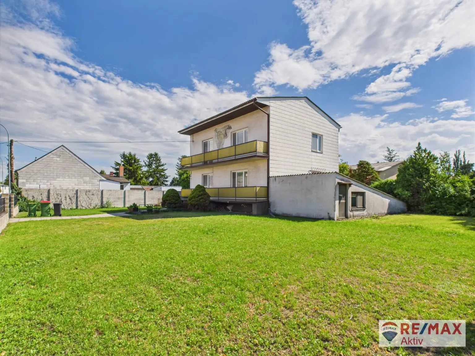 Viel Platz für Ihre Wohnträume: Großes Einfamilienhaus auf 829 m² Grund