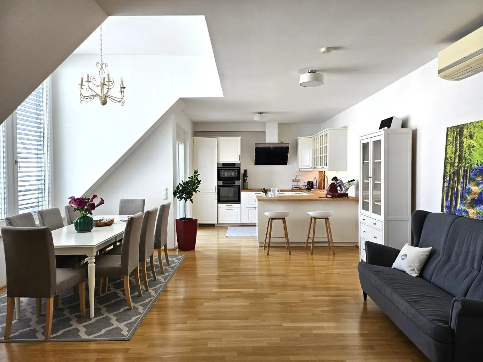 FERNBLICK ! DACHTERRASSEN ! RUHELAGE ! TERRASSENWOHNUNG ! Dachterrassen Maisonette mit herrlichem Ausblick !