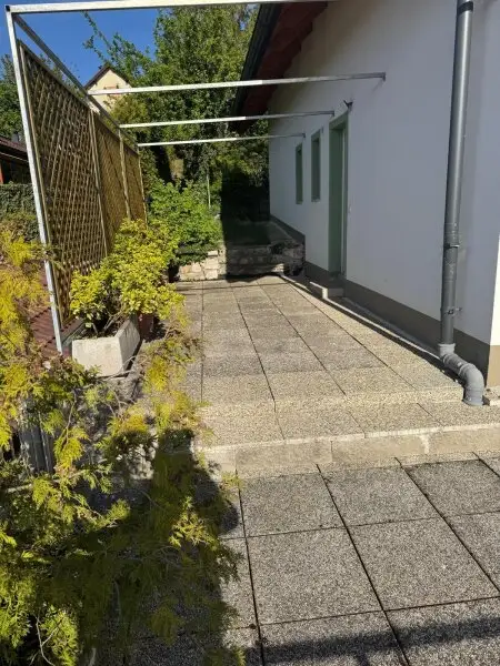 Neues, geräumiges Einfamilienhaus mit Garten in ruhiger Wohnsiedlung nahe Mistelbach (!) 2-Generation-Wohnhauseignung (!)
