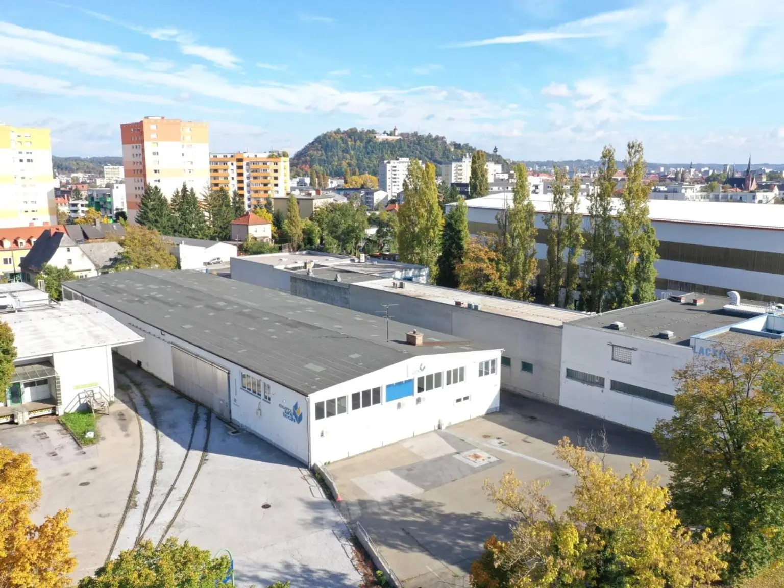 Hallenobjekt mit Büro beim Hauptbahnhof
