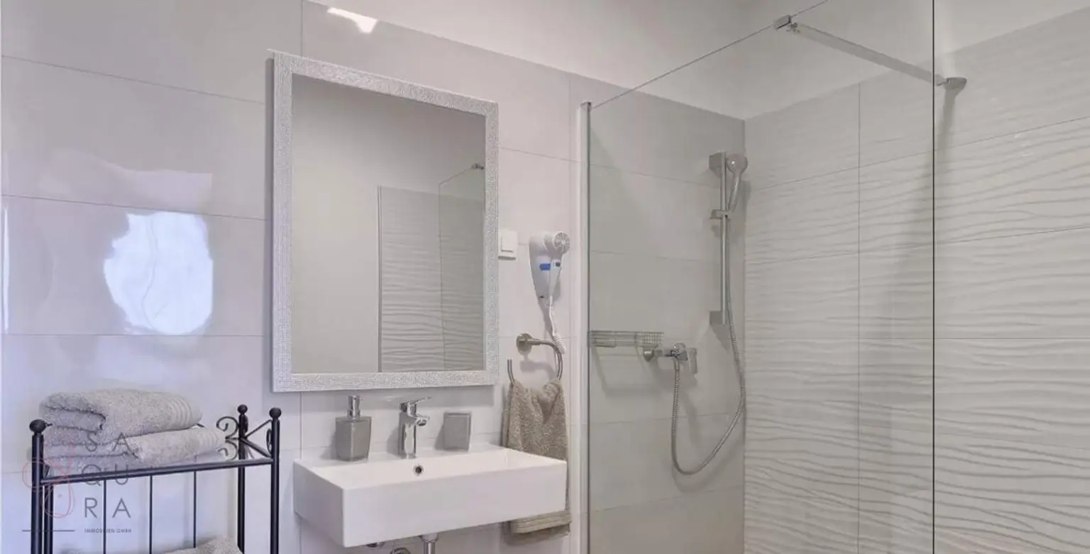 Modernes Anwesen in Pula – Mediterraner Luxus und Investitionschance