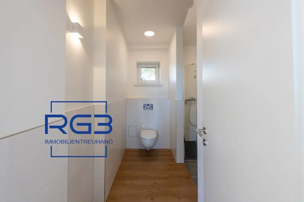 Großes Einfamilienhaus mit großem Garten # Provisionsfrei