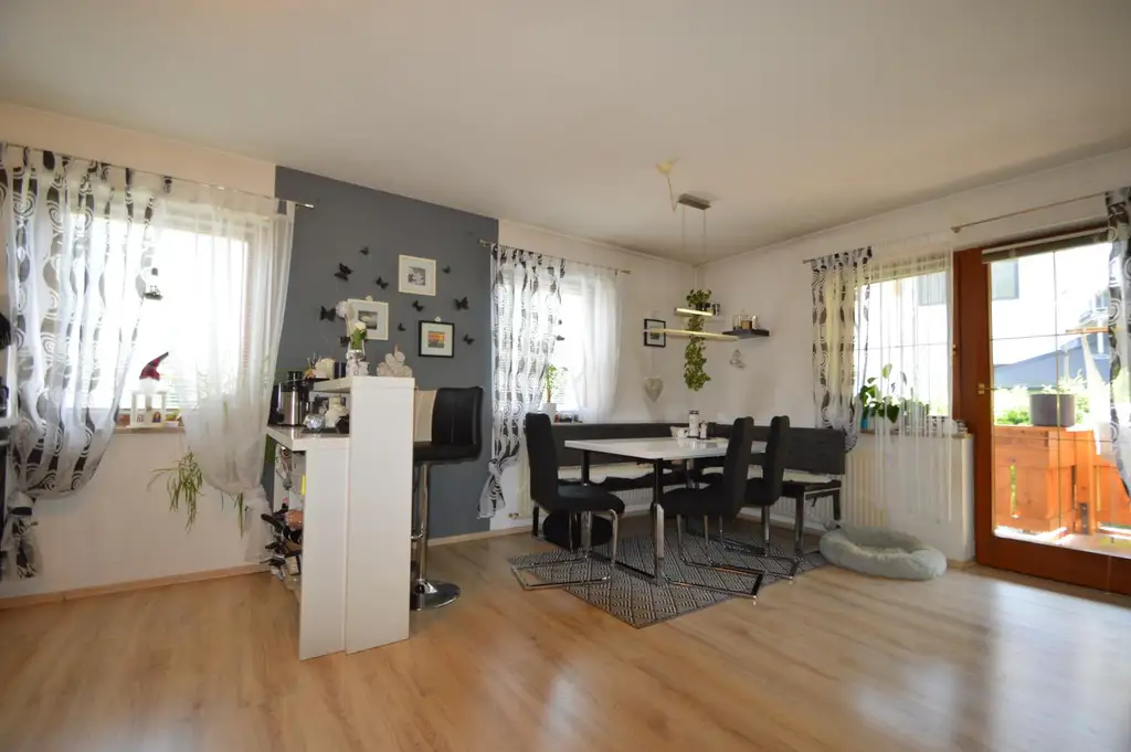 NEU: Attraktives Einfamilienhaus in Ruhelage