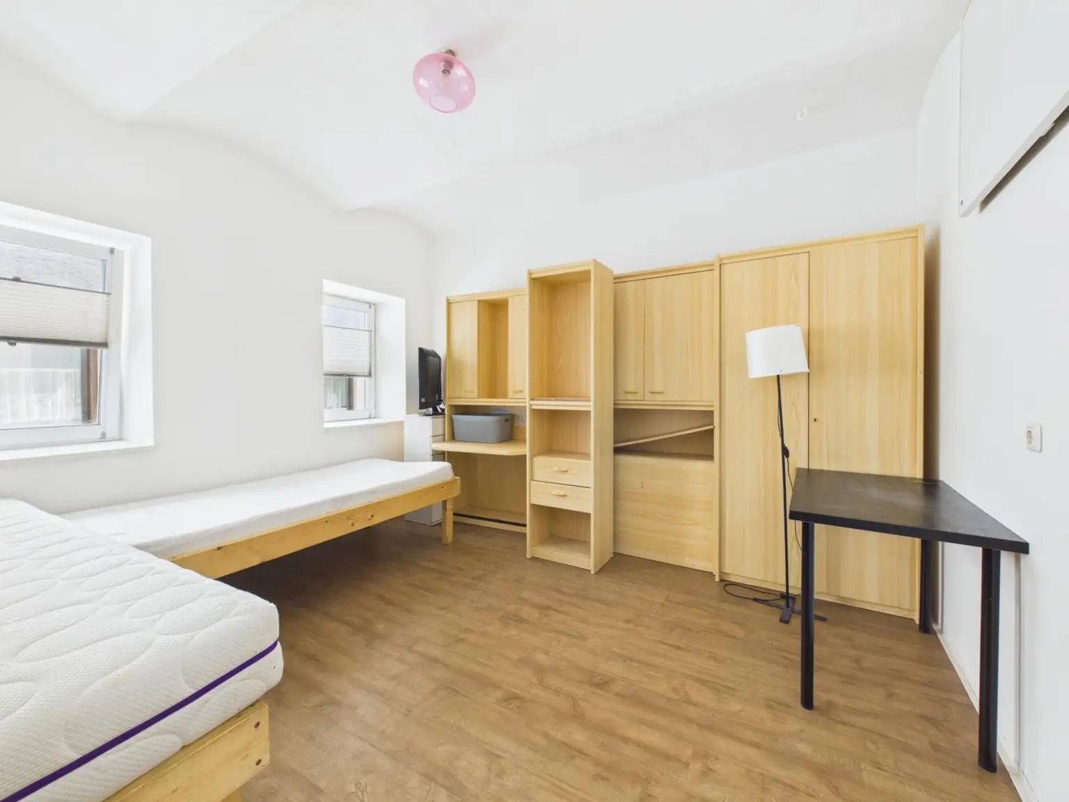 Top 1 Schlafzimmer 2