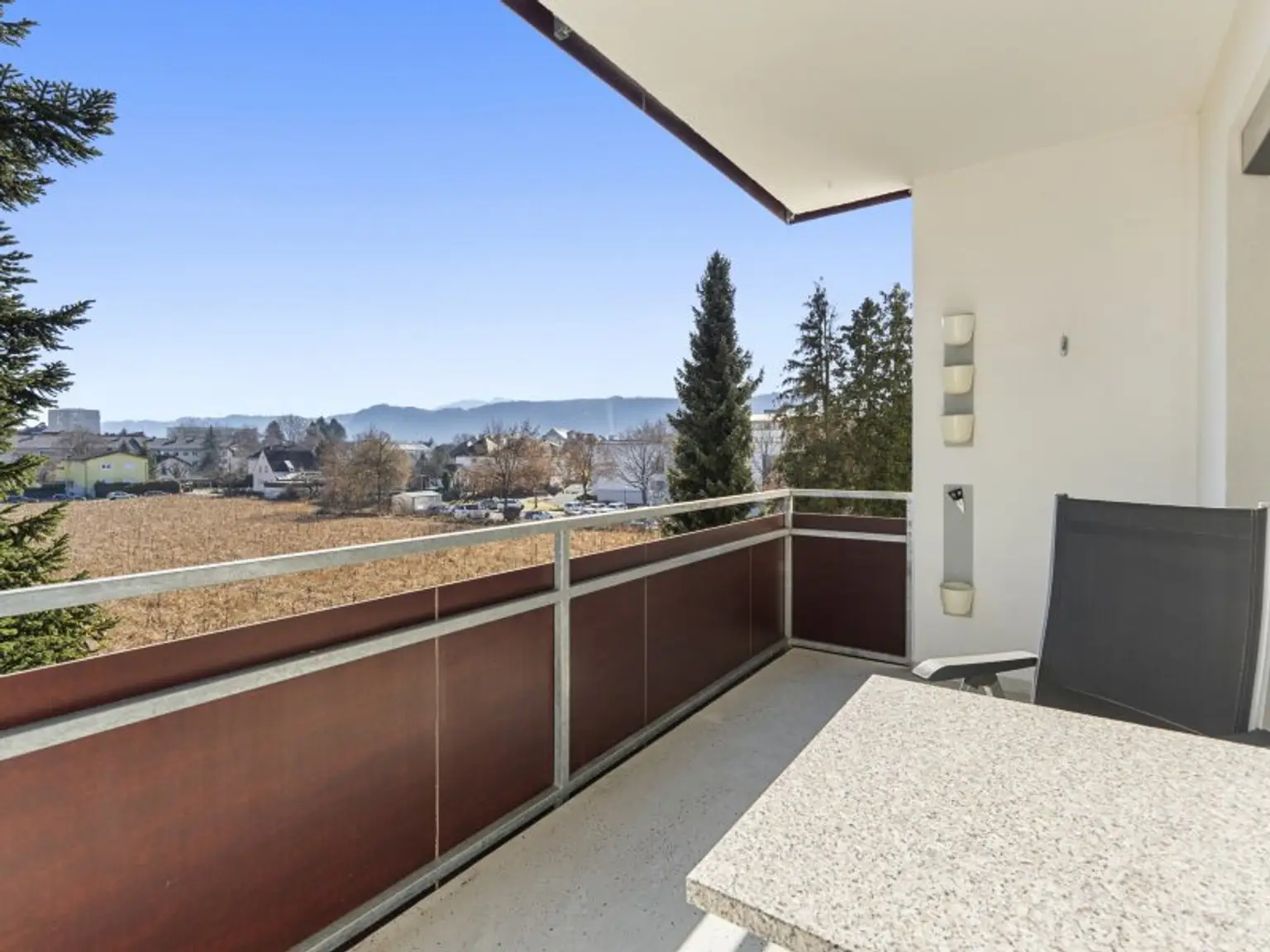 Schöne, sonnige und ruhige 94,00m² 3 Zi Wohnung mit Loggia in Klagenfurt - Karl-Marx-Straße