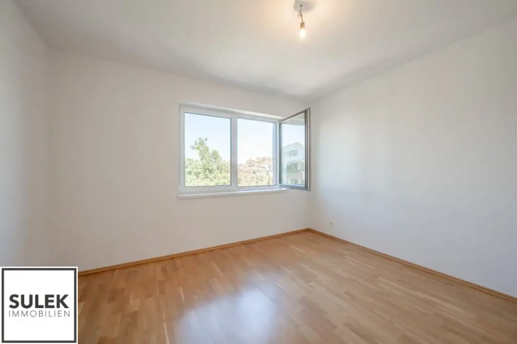 Schöne 3 Zimmer Wohnung mit Balkon im Herzen Döblings!