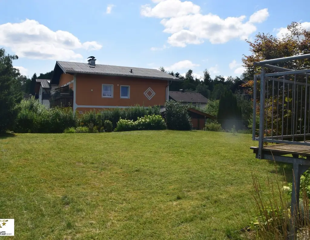 Baugrundstück mit vermietbarem Altbestand im Blumental Seekirchen am Wallersee