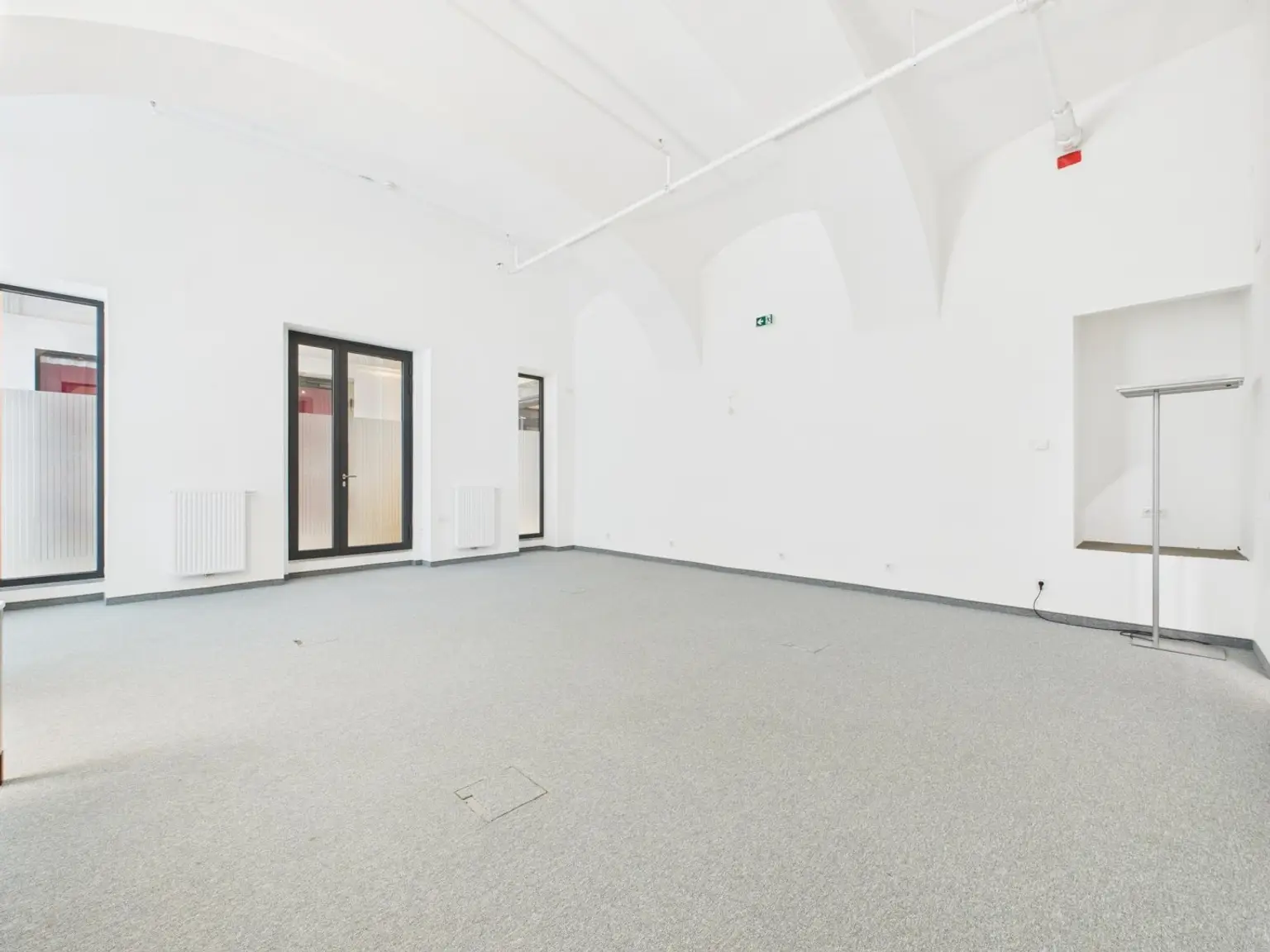 Geschäfts-/Galerie- Bürofläche mit ca. 74 m² in Toplage der Linzer Innenstadt