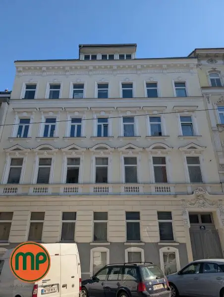 BESONDERE GELEGENHEIT: Maisonette DG-Wohnung mit Terrasse