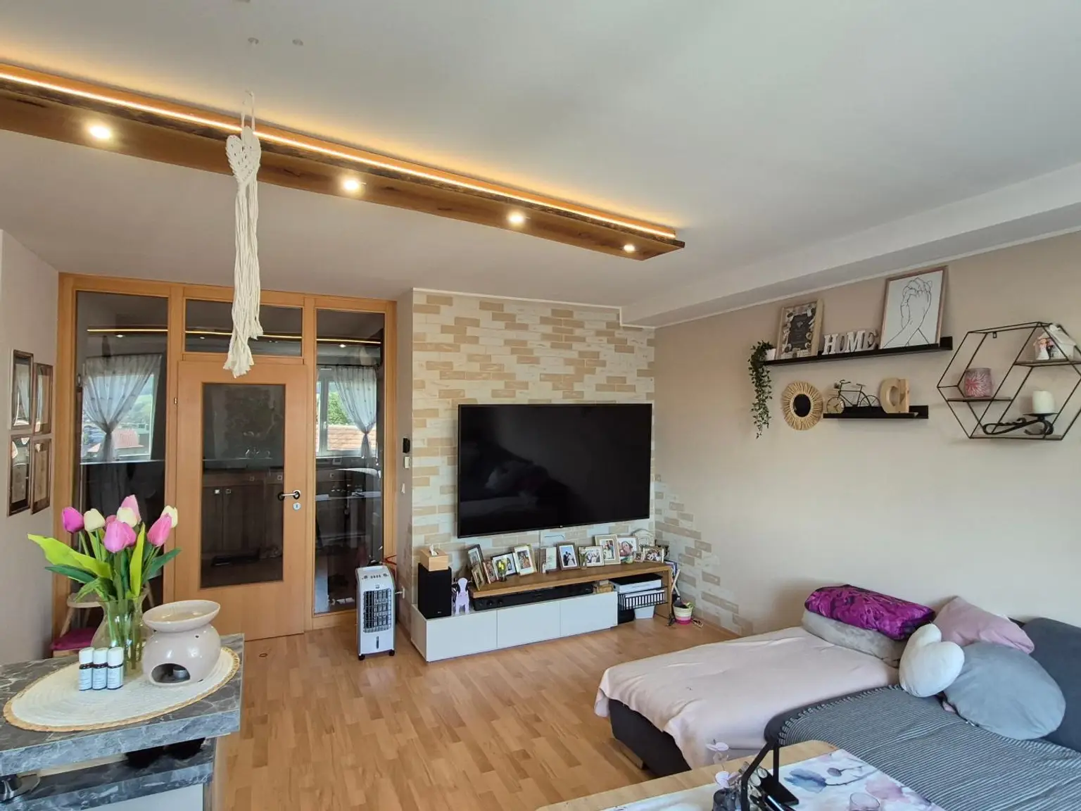 SCHÖNE MAISONETTEWOHNUNG IM ZENTRUM VON NEULENGBACH