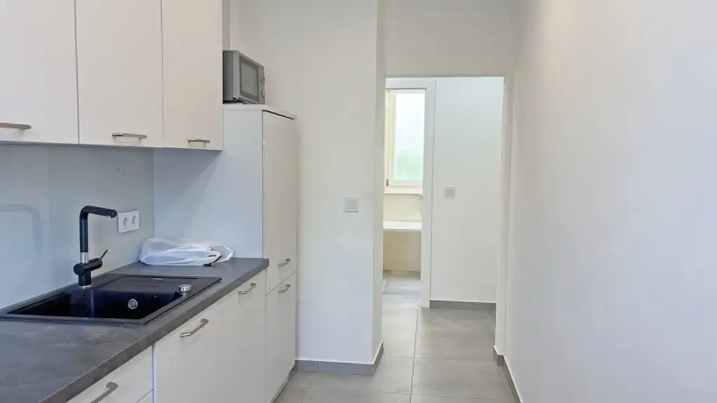 Charmante 2-Zimmer-Wohnung mit Blick ins Grüne - Mauer!