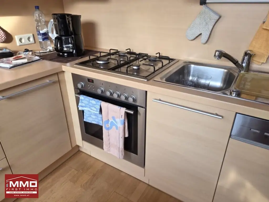 RUHIGE, SONNIGE 3-ZIMMERWOHNUNG IM 5. LIFTSTOCK AB OKTOBER BEZIEHBAR