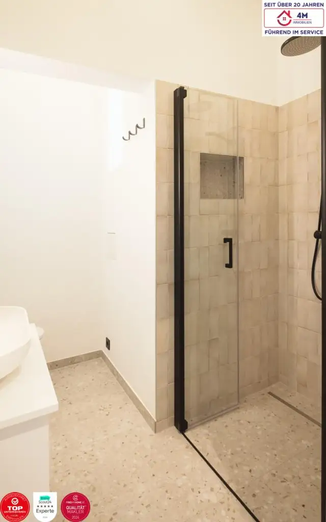 Stilvolle möblierte Designer Wohnung -Erstbezug nach Generalsanierung