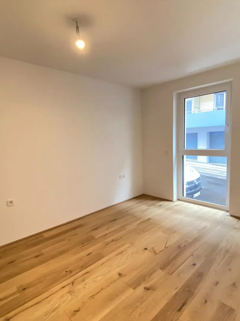2-Zimmer-Wohnung / auch als Büro geeignet