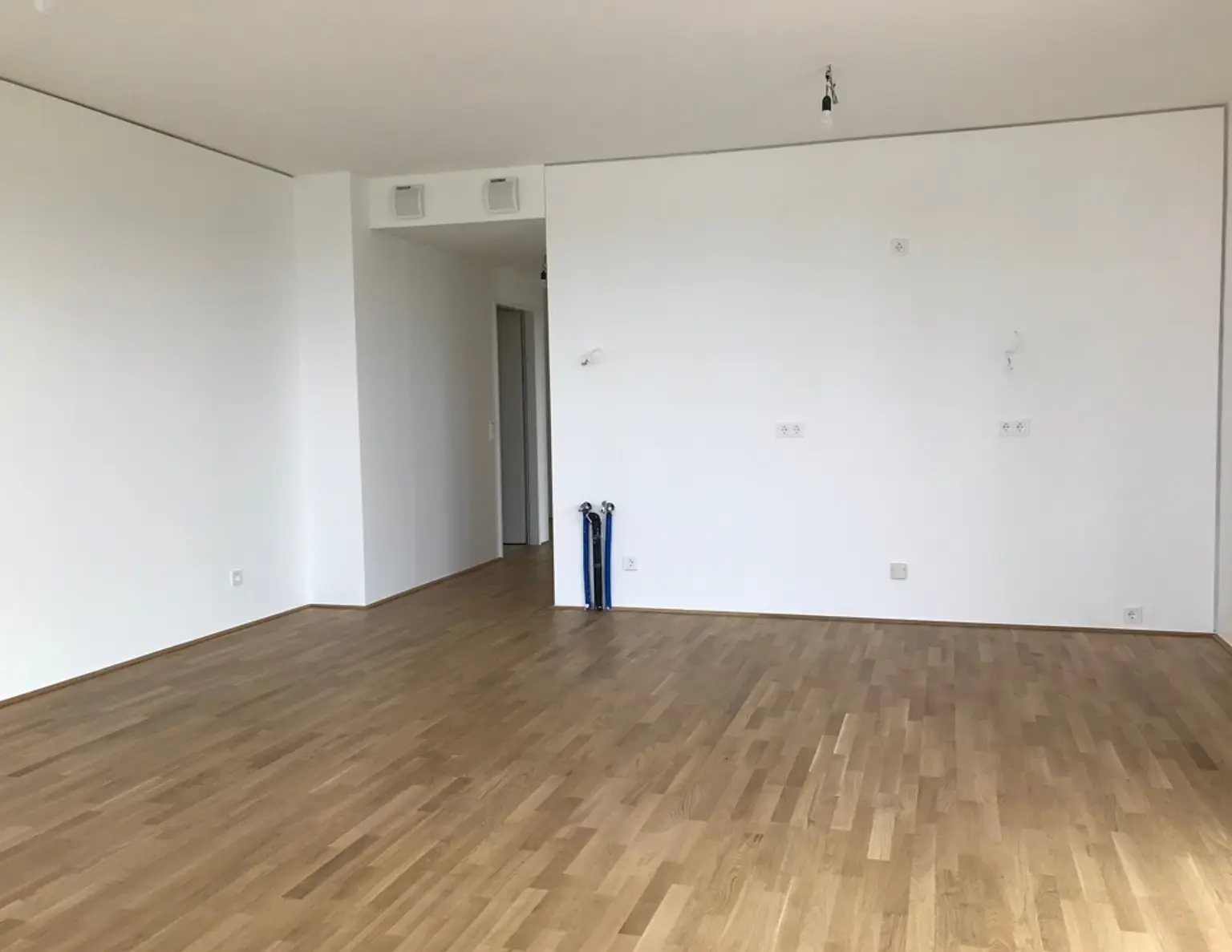 Top 358 -3 Zimmer ERSTBEZUG mit Freiflächen/CITY FERNBLICK - mit Fitness-Club im Haus!