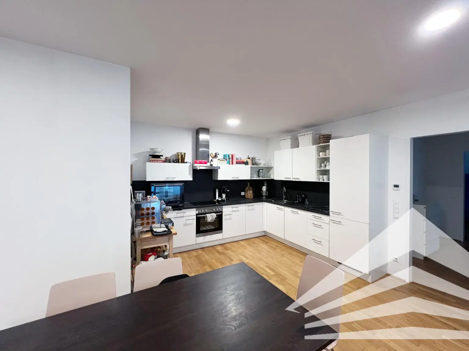 Wohn-/Esszimmer inkl. Küche