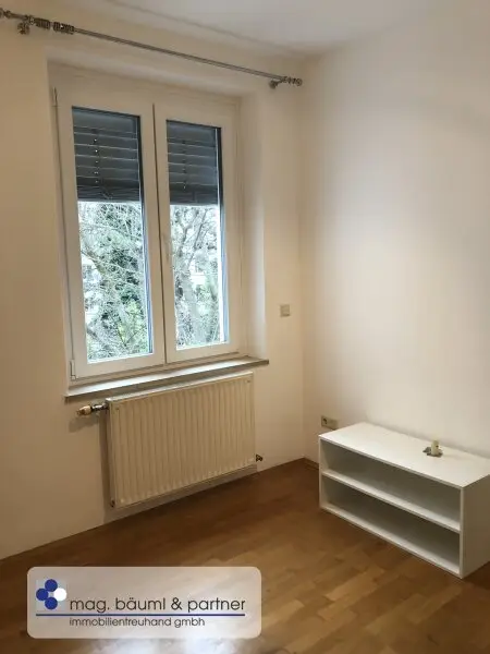 Blick in den Frühling, ruhige, moderne  2 Zimmer für Single und Paare