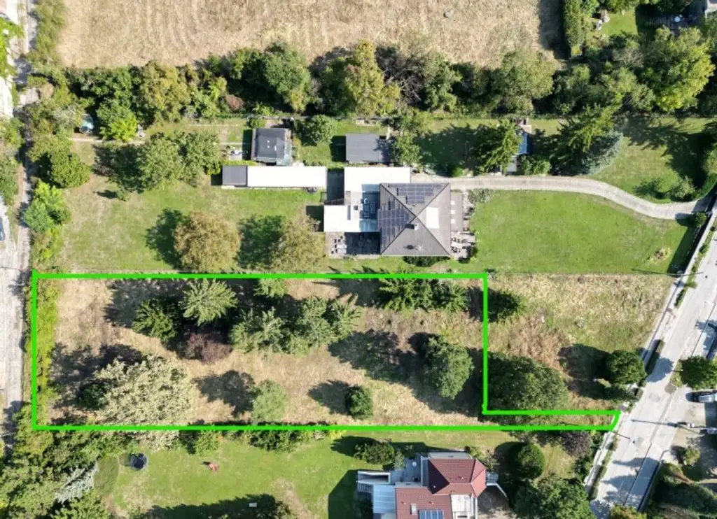 Traumhafte Fahnenparzelle am Fuße des Bisambergs