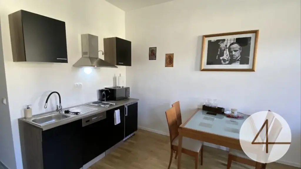 7 Min zur U6 - neuwertig - Seitenstraße Ruhelage - Donauinsel ums Eck - Millennium City vor der Tür