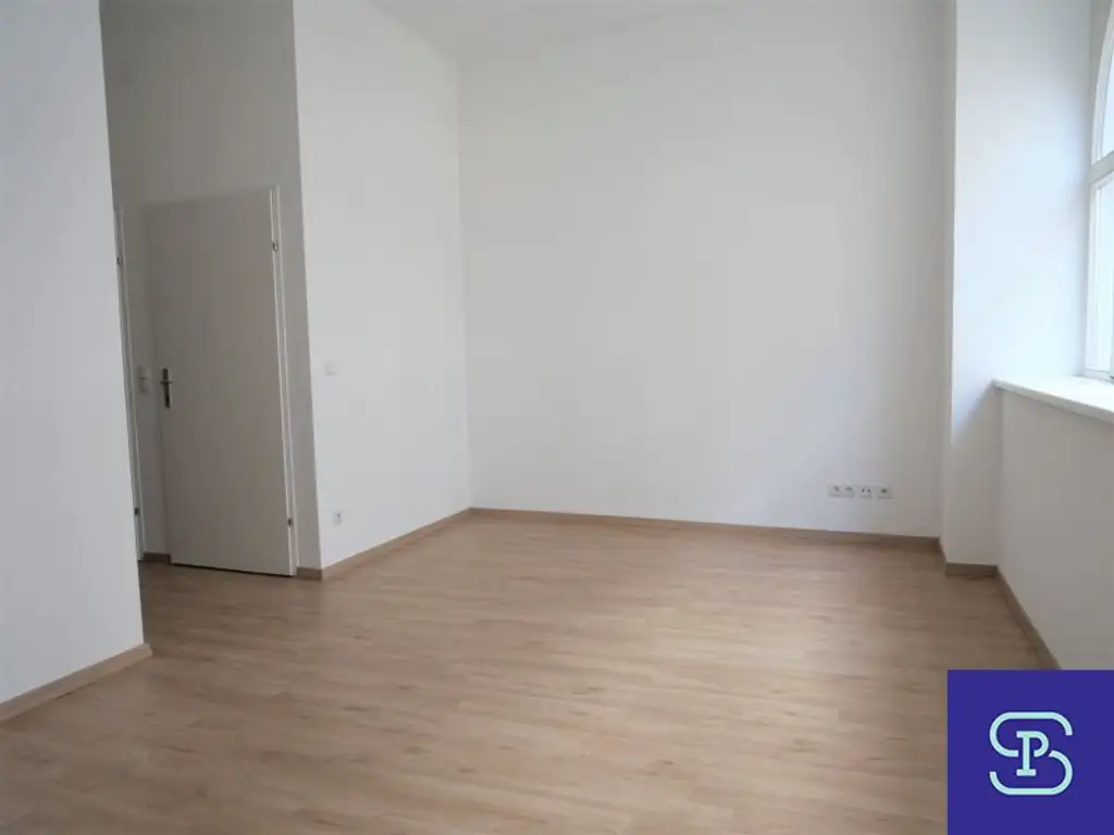 Provisionsfrei: Unbefristeter 55m² Altbau + 25m² Terrasse im topsaniertem Stilaltbau - 1070 Wien!