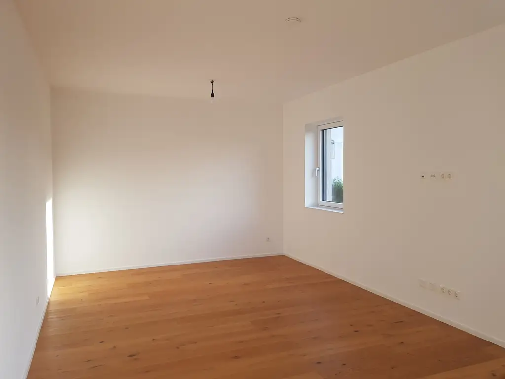 PERFEKTES, MODERNES, NEUES TRAUMHAUS IM ERSTBEZUG AM FELSER SEE