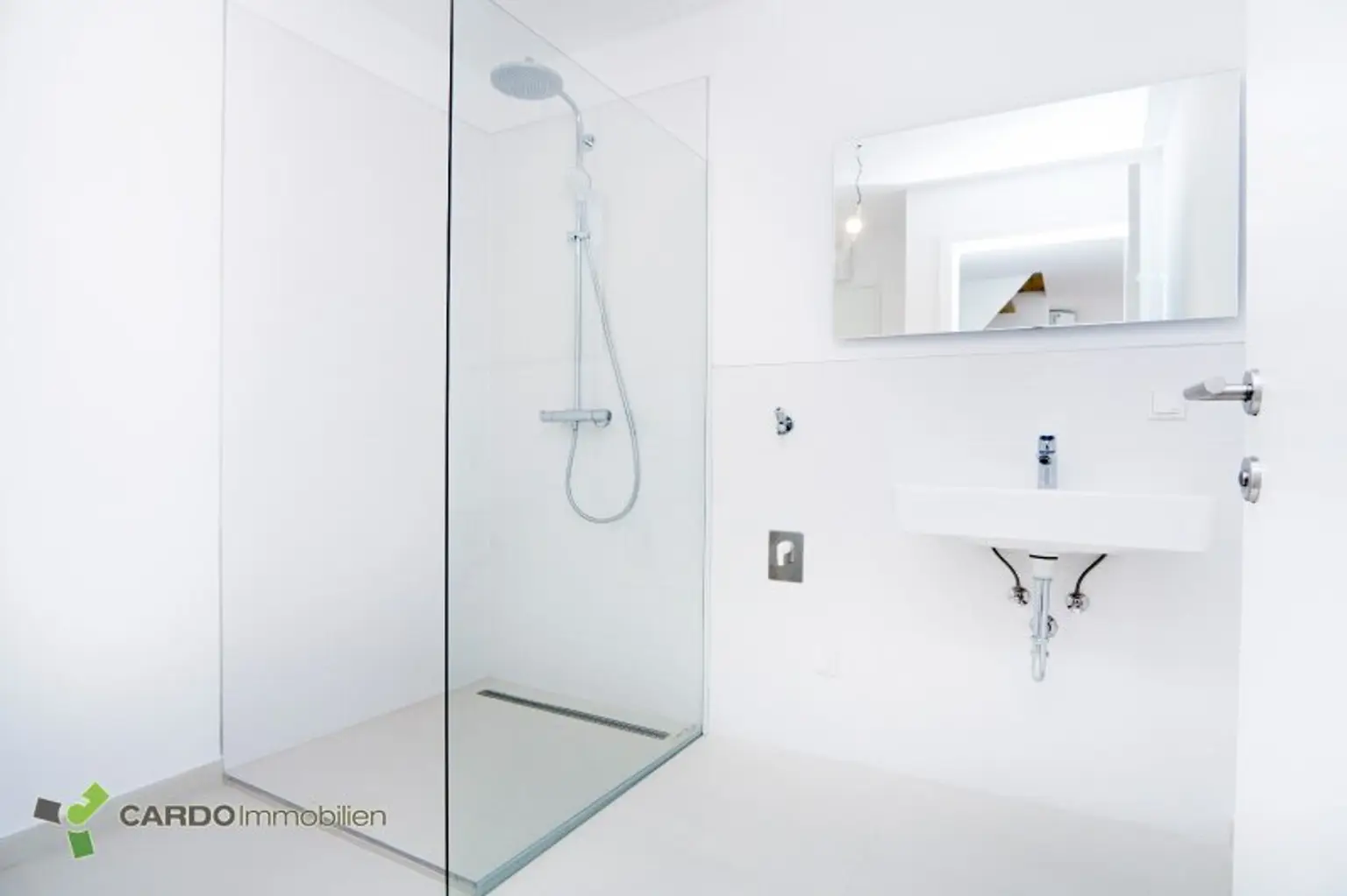 NEUE PREIS!!! Exklusives Apartment mit eigene Garten in Ruhelage – ca. 76 m² Wohnfläche, Garage optional