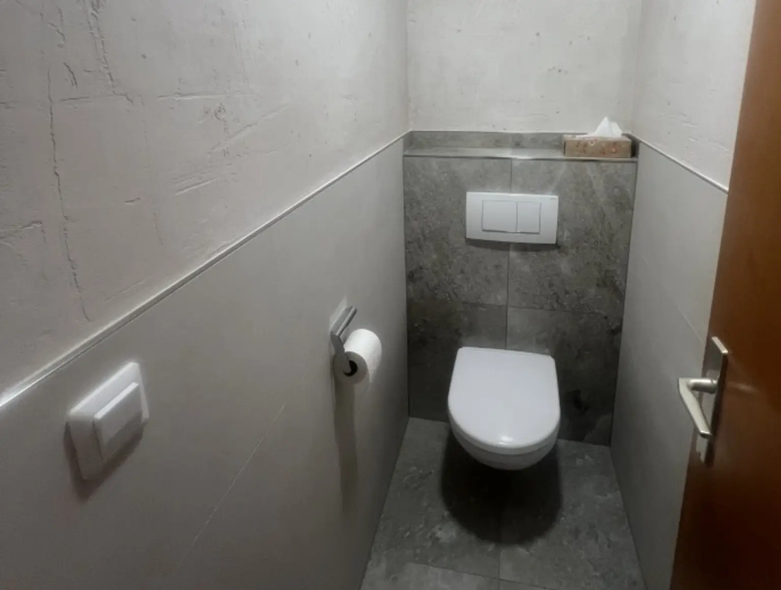 Moderne Mietwohnung mit zwei Balkonen