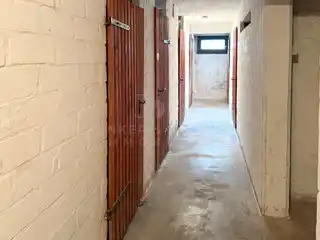 Keller
