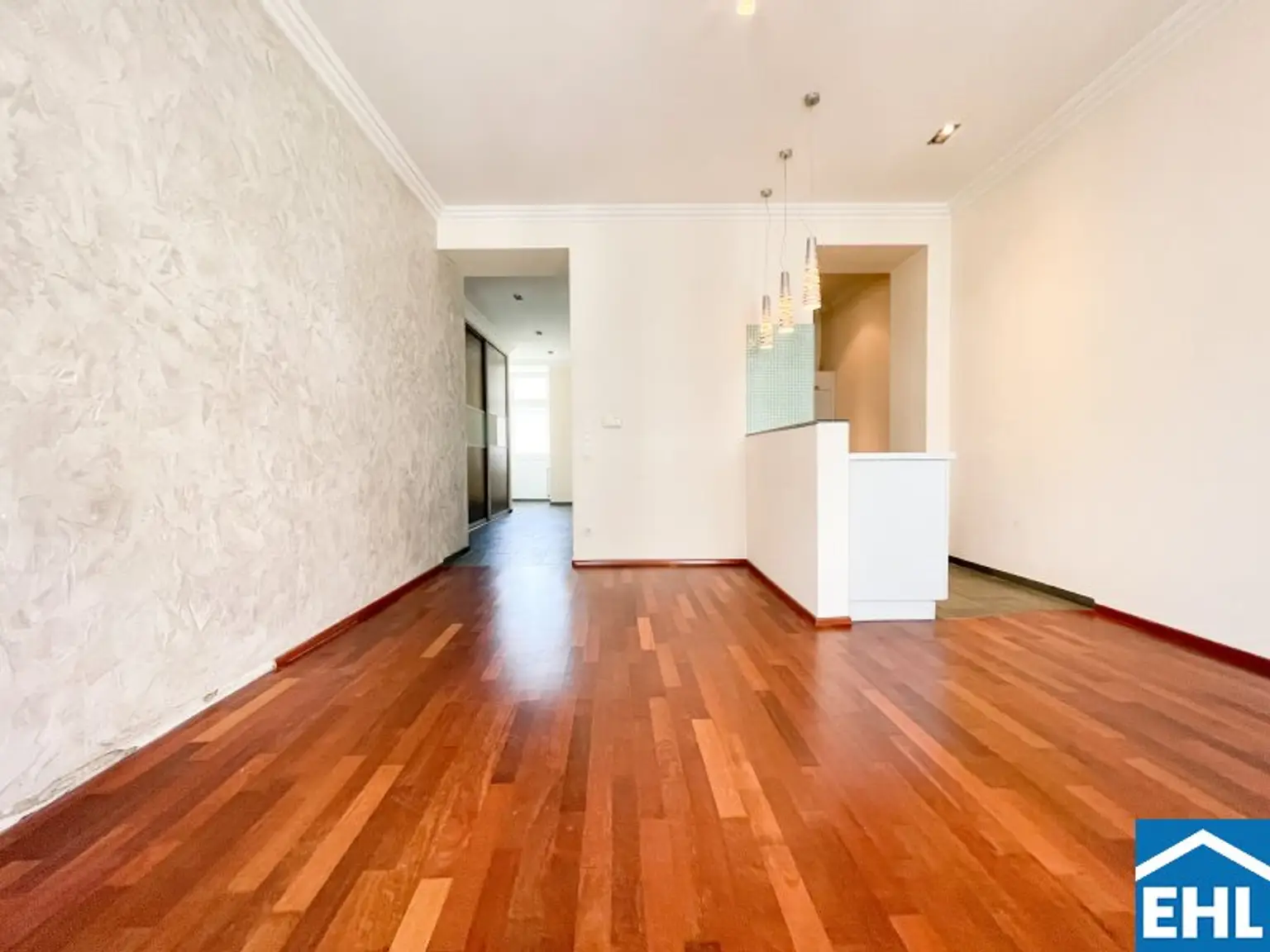 Nähe U4 Pilgramgasse: 2 Zimmerwohnung in schön saniertem Altbau