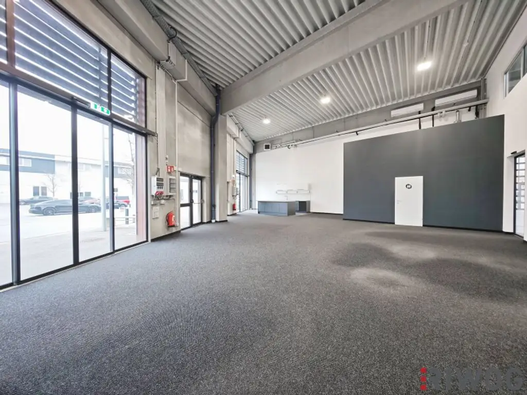 Schauraum/Büro & Produktion/Lager Kombination | 512m² Nutzfläche | LKW Zu- bzw. Einfahrt möglich