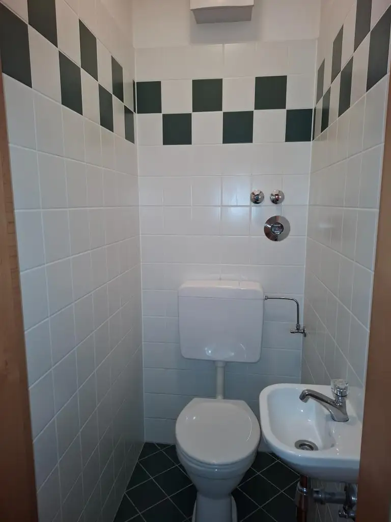 Helle 3-Zimmer-Wohnung mit Balkon in zentraler Lage