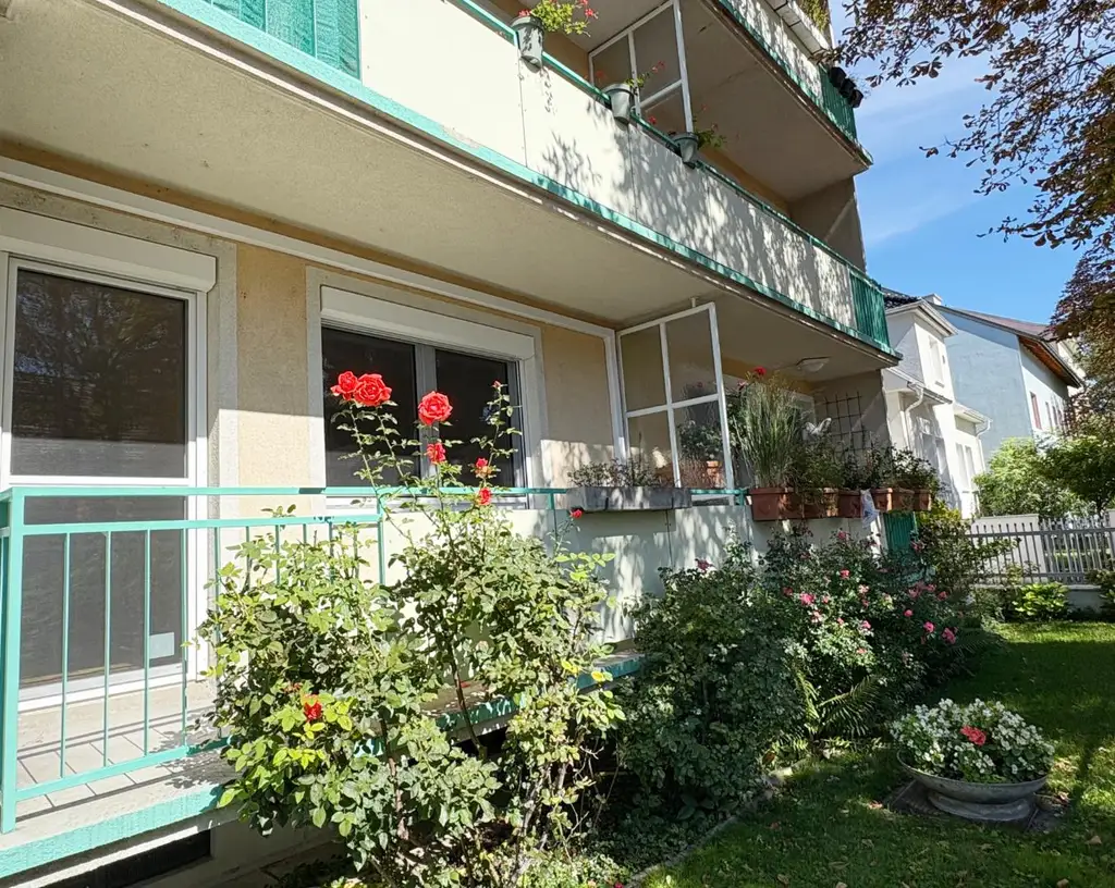 "HEREINspaziert! – 2 Zimmerwohnung & LOGGIA“