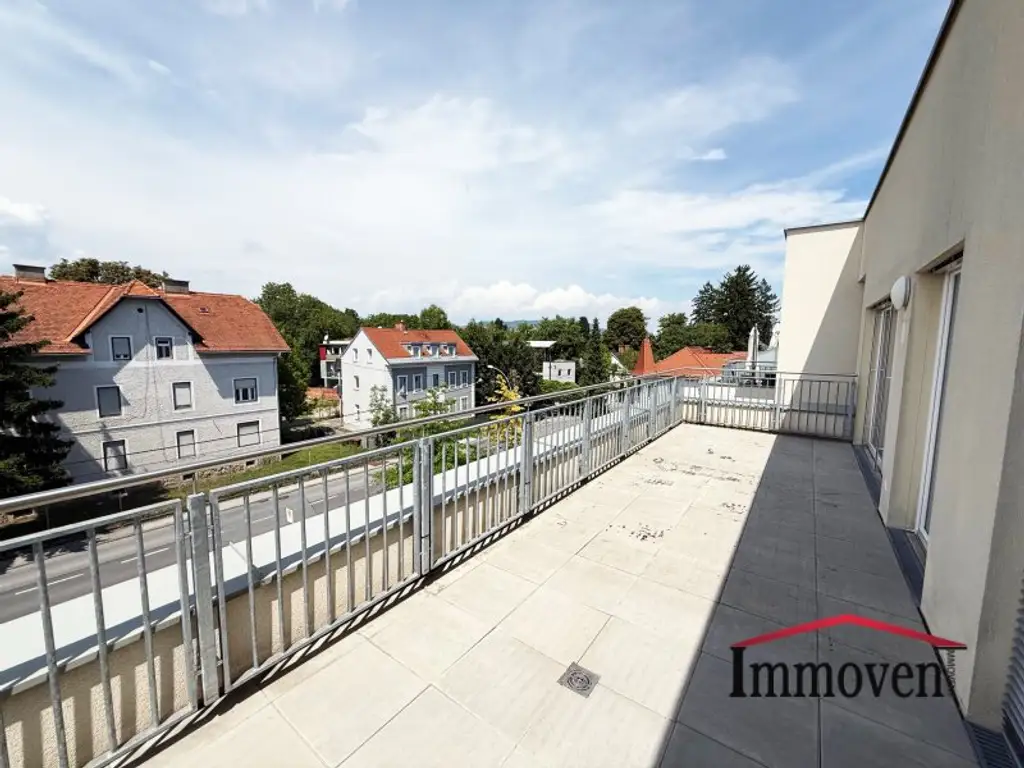 Sehr schöne und geräumige 3-Zimmerwohnung mit Terrasse!