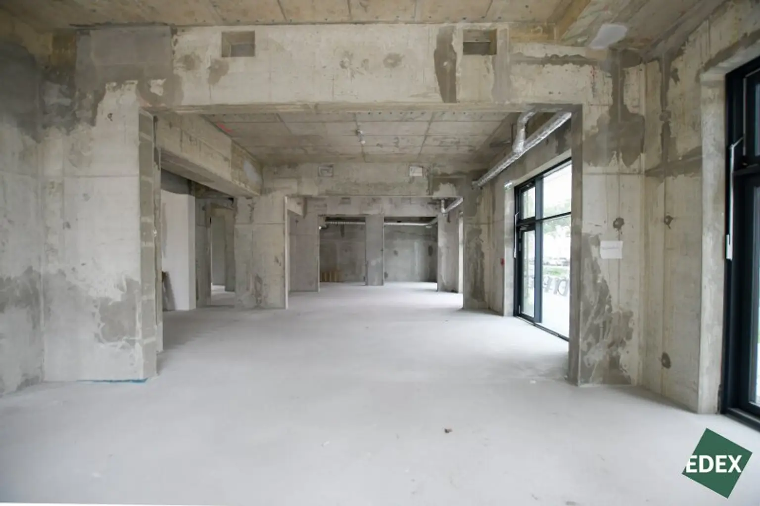 Erstbezug | Moderne Gewerbefläche mit hoher Sichtbarkeit und flexibler Nutzung