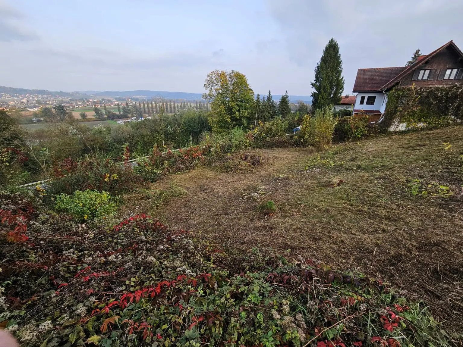 Sonniges Grundstück mit Traumaussicht und hoher Baudichte 0,2-0,8