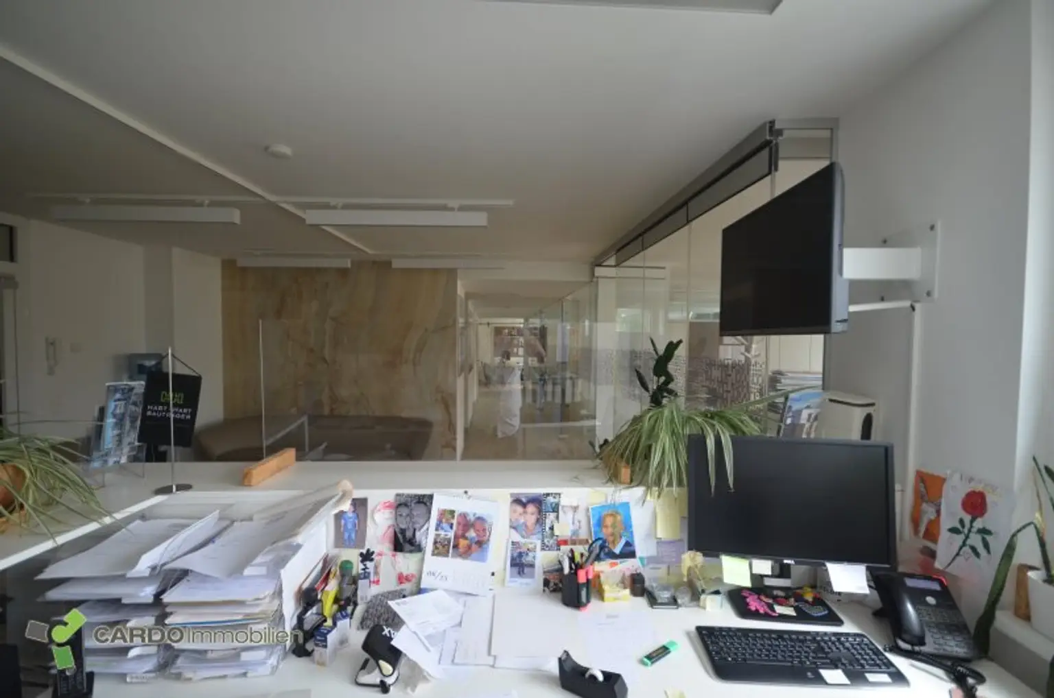 Moderne, flexibel gestaltbare Büroflächen vis-à-vis UNO City  ca. 289 m², Terrasse & Loggien