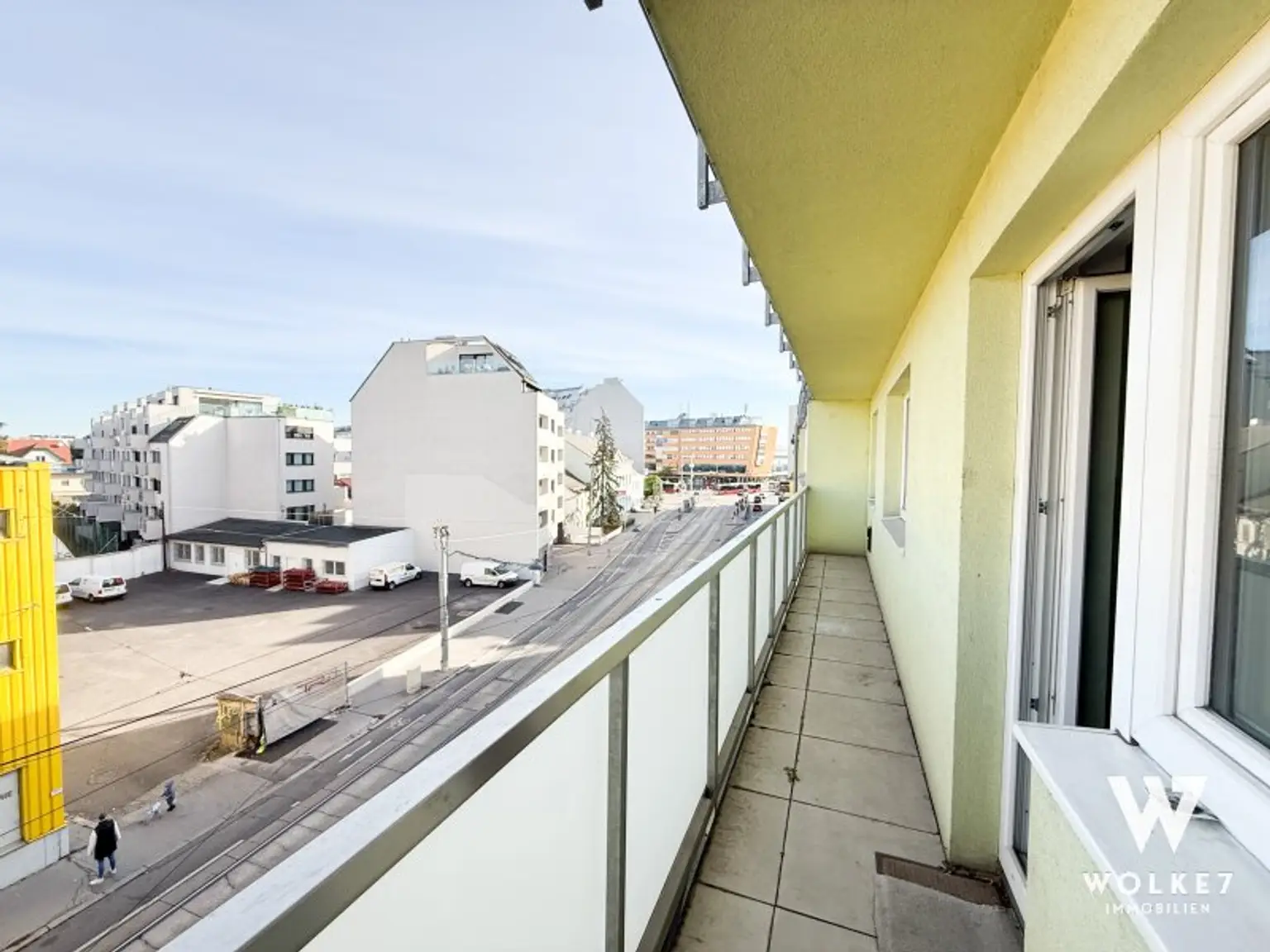 Helle 3-Zimmer-Wohnung mit Loggia nahe Kagraner Platz (U1)