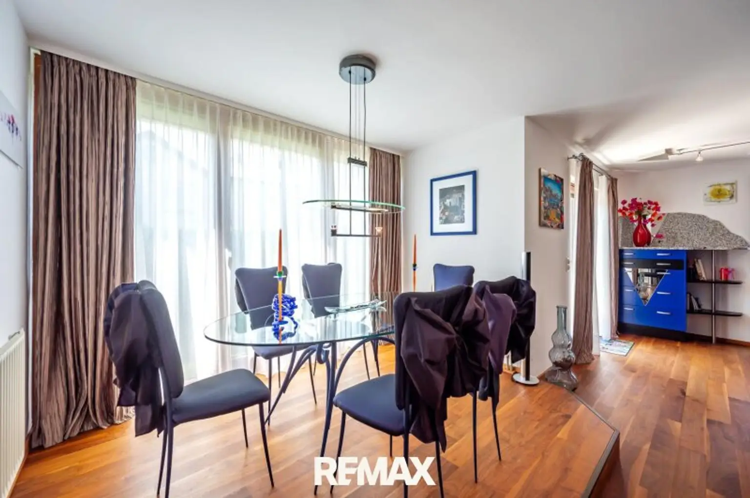 heller freundlicher Essbereich