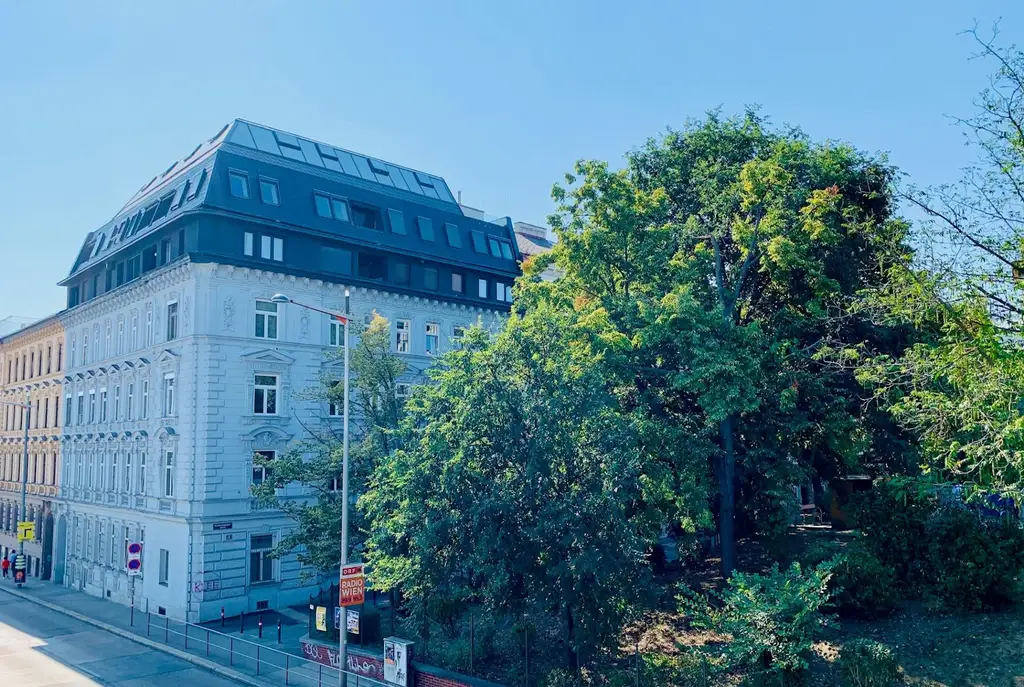 Chic & cosy- Dachgeschoßwohnung beim AKH