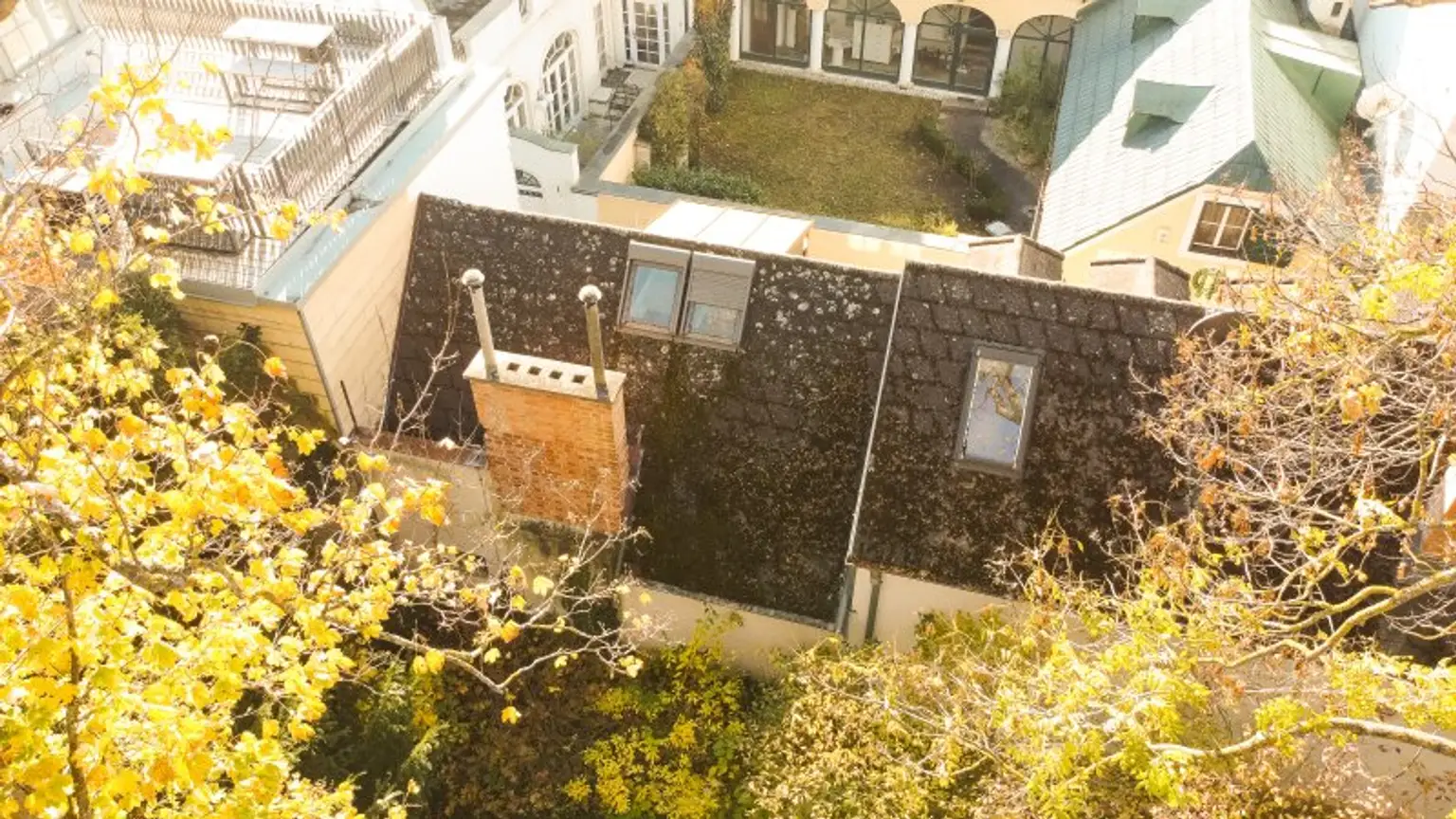 Haus im Landhausstil – teilweise sanierungsbedürftige Rarität im Schlosser Gässchen, direkt in der Fußgängerzone