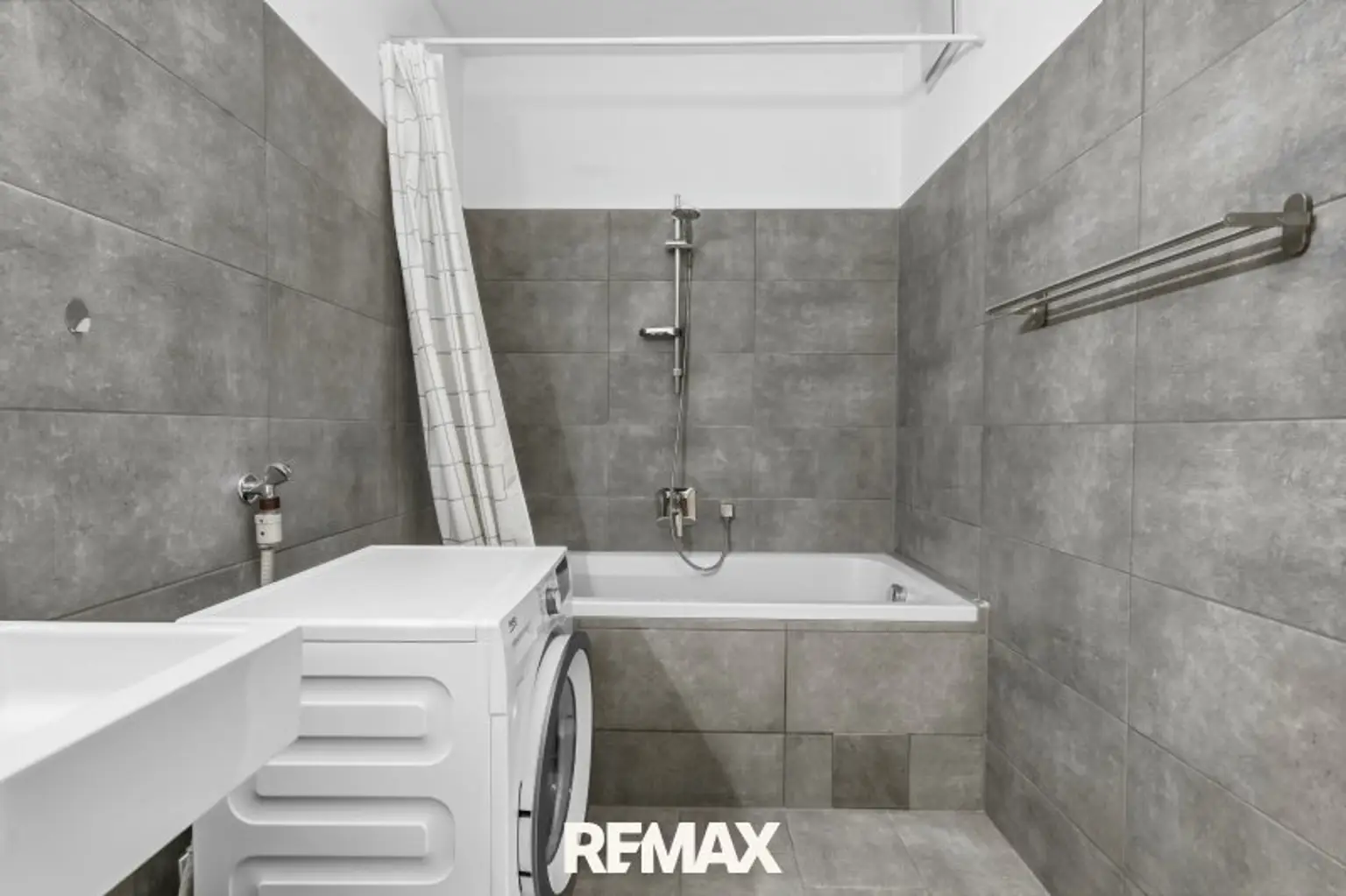 11 MTW 1220 Wien Donaustadt Bad