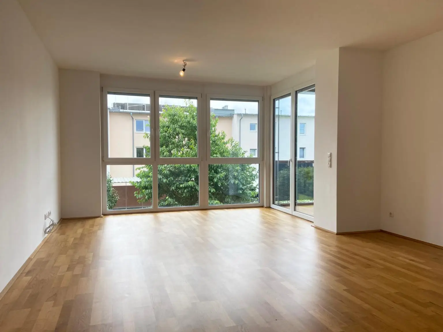 Exklusive Mietwohnung inkl. Einbauküche und Loggia - Top A06