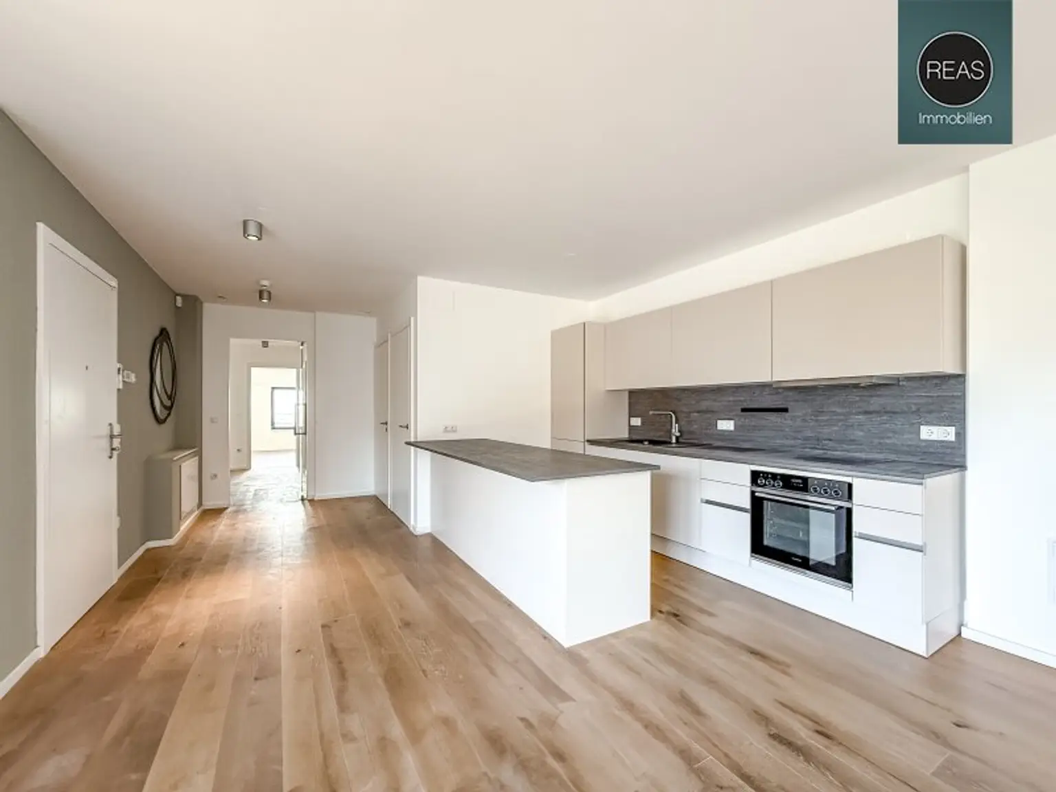Provisionsfrei: Hochwertig ausgestattetes Apartment mit Balkon in Toplage nahe U3 Rochusgasse!