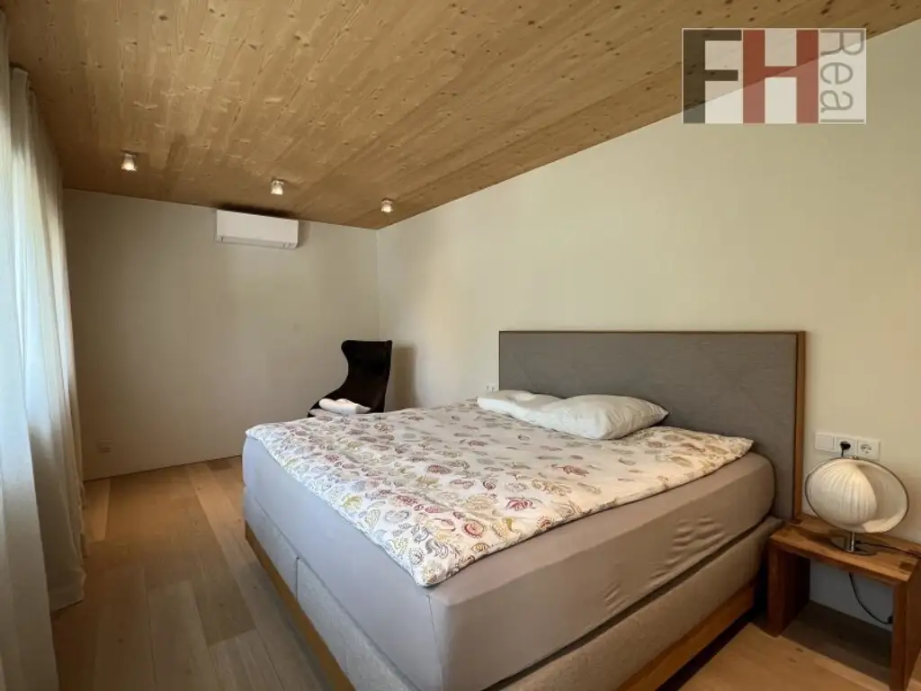 Moderne Gewerbeliegenschaft mit stylischer Wohneinheit inkl. Pool on Top! Bauland Kerngebiet! Vielfältige Nutzungsmöglichkeiten > Geschäftslokal, Büro, Praxis, Mobilitätscenter, KFZ!