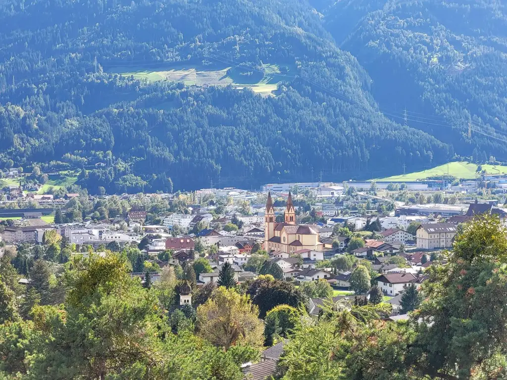 Sonnige Dachgeschosswohnung mit Traumblick über Telfs