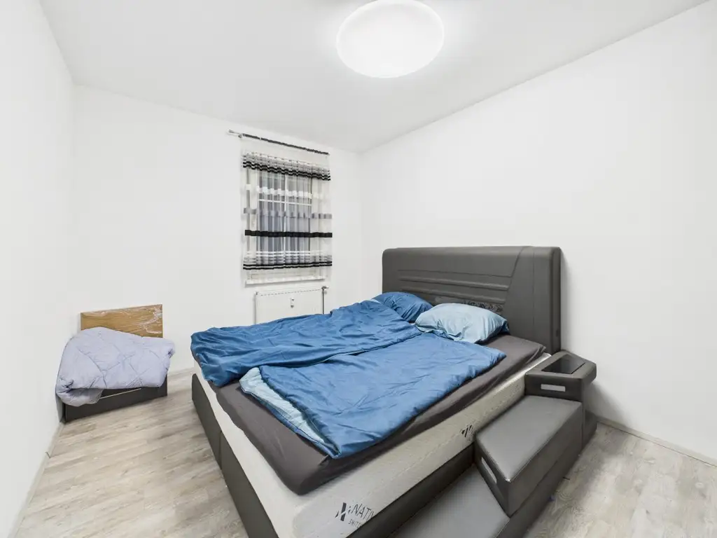 Großzügige 3-Zimmer-Wohnung mit Loggia in begehrter Welser Wohnlage – neuwertig, hell & sofort beziehbar