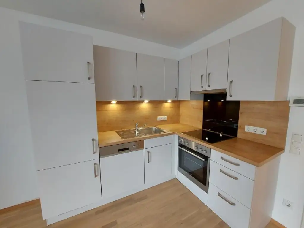Anlegerwohnung mit Loggia in Wien – Sofortige Mieteinnahmen