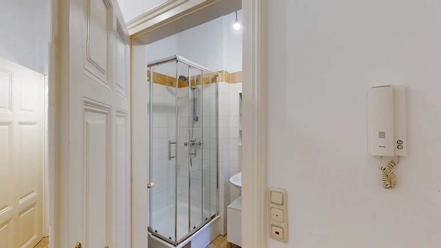 Zeitgemäßes Wohnambiente - Top renovierte 2-Zimmer-Wohnung